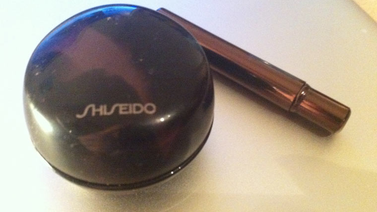 Foto1 Foto1 Shiseido Accentuating Cream Eyeliner